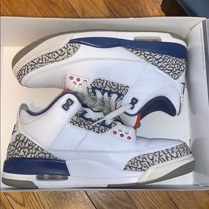 Air Jordan 3s (True Blues)
